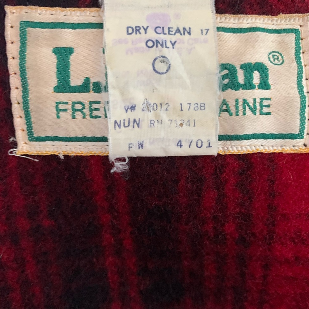 Made In USA Vintage L.L. Bean Hunting Vest - Picture 6 of 6